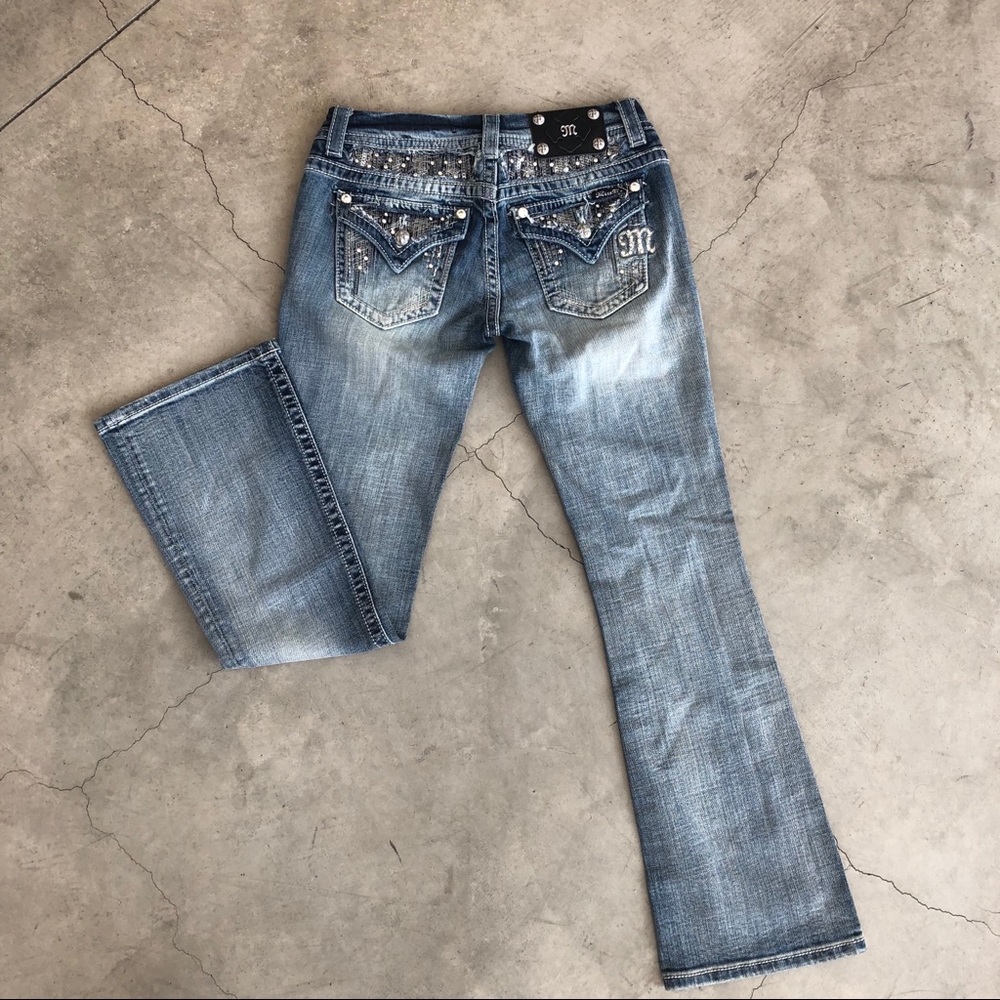 MissMe jeans size 26 with embellished pockets